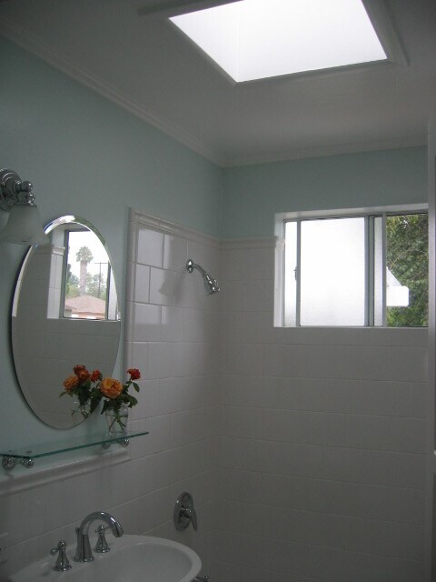 Building Photo - 5726 Encino Ave