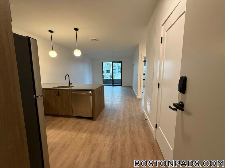 Building Photo - 199 Gardner St