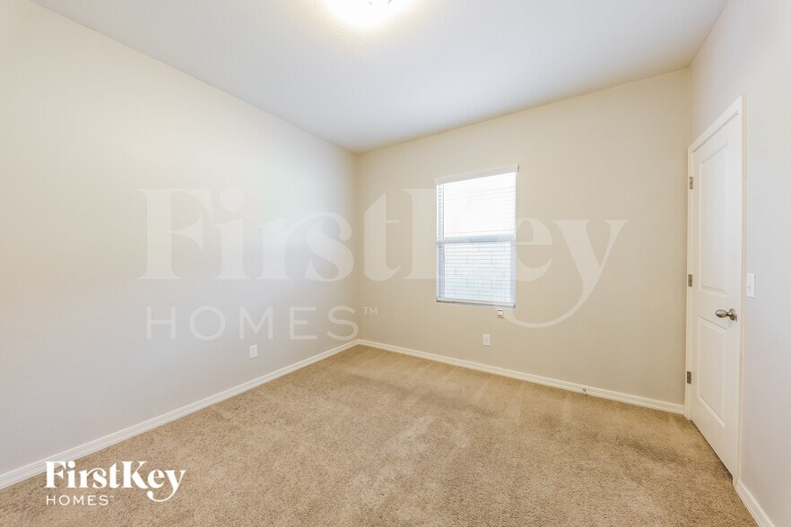 Building Photo - 222 N 199th Ln