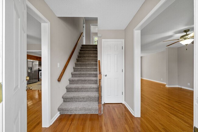 Building Photo - 3 Bedroom Home In Meadowbrook Subdivision ...