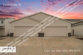 Building Photo - 2403 Cama Pl