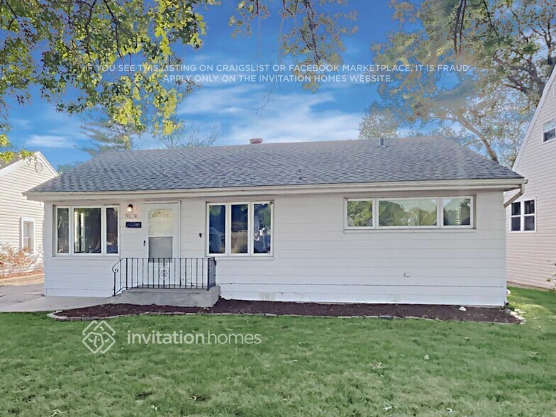 Primary Photo - 9219 S 51st Ave