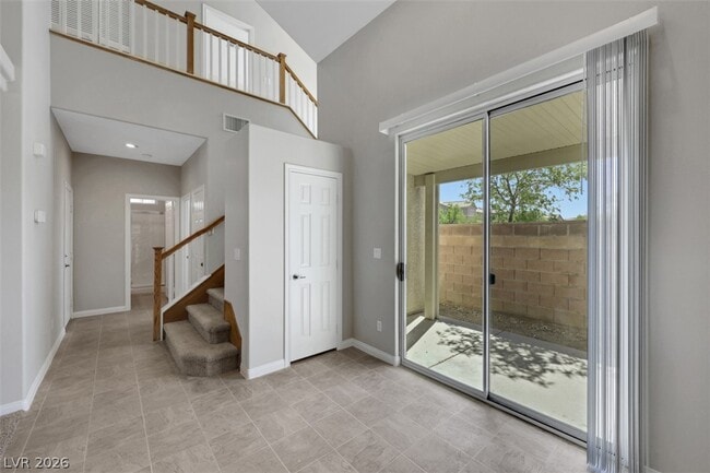 Building Photo - 7987 Home Light St
