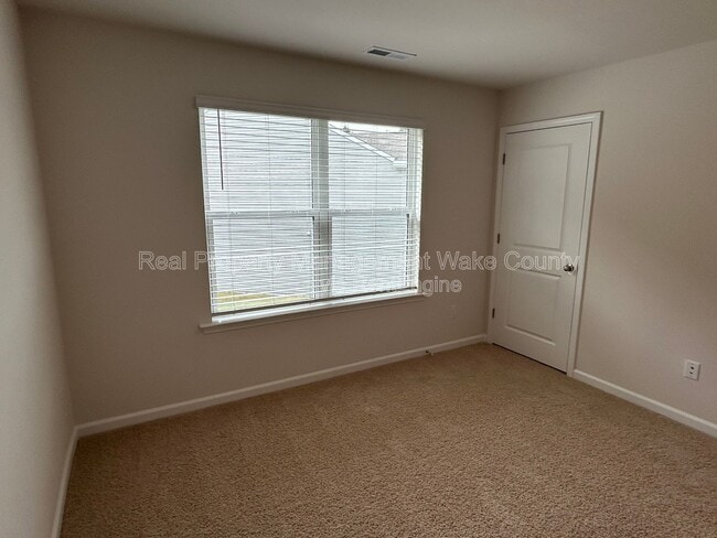 Building Photo - 8539 Beckett Chase Wy