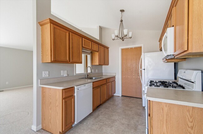 Building Photo - 1304 Riversedge Dr