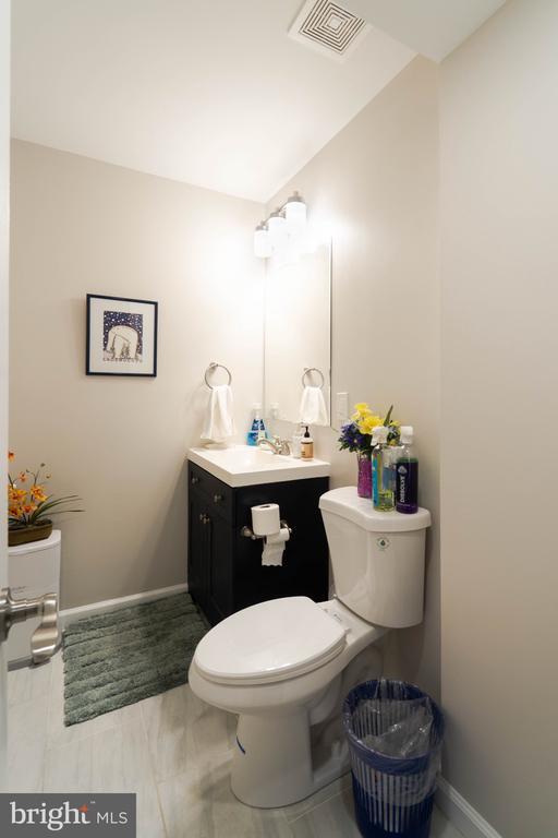 Building Photo - 4541 Ravensworth Rd