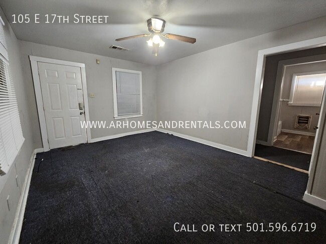 Building Photo - 105A E. 17th Street | 2 Bedrooms | 1 Bathroom