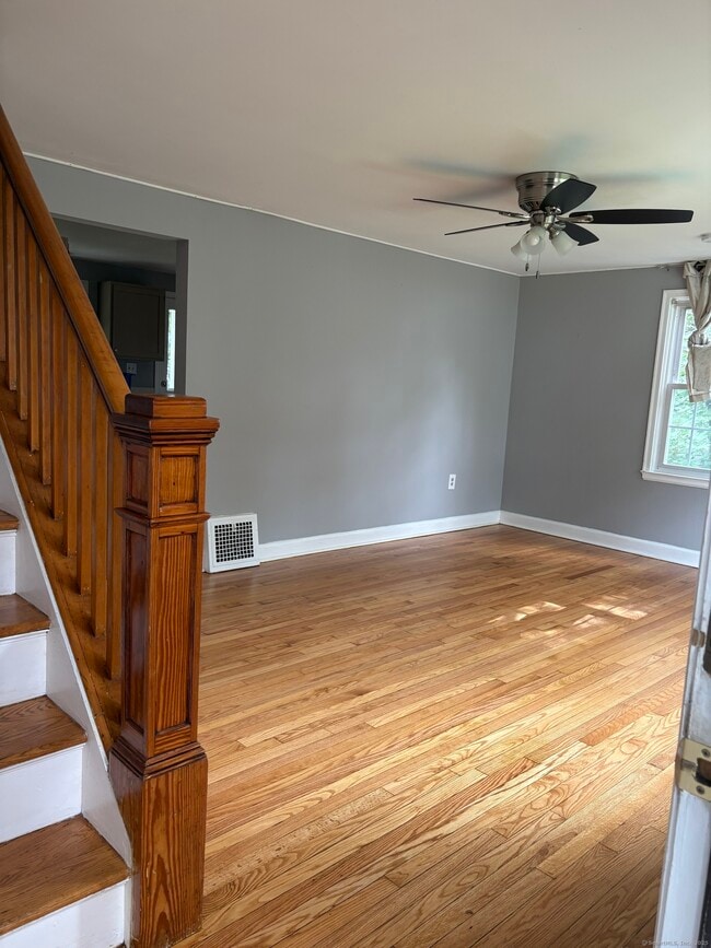 Building Photo - 39 Calvert Pl