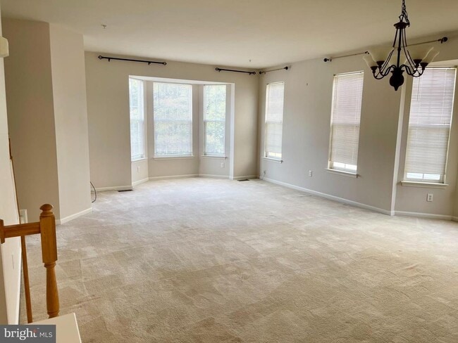 Building Photo - 1047 Lily Way