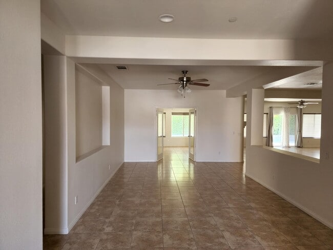 Building Photo - 1141 Oro Ridge