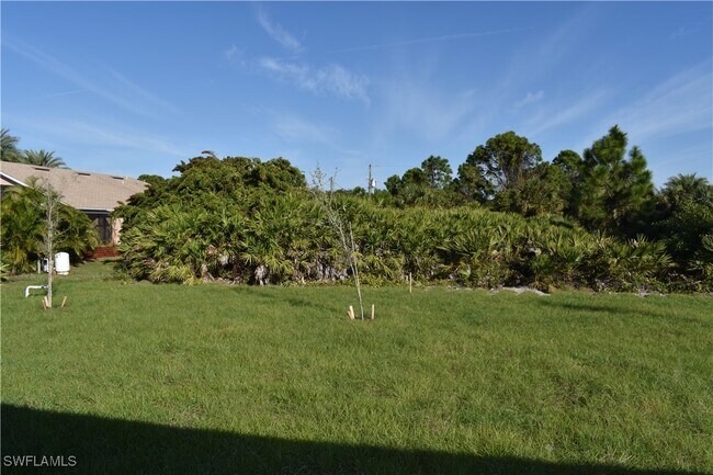 Building Photo - 8388 Delong Ave