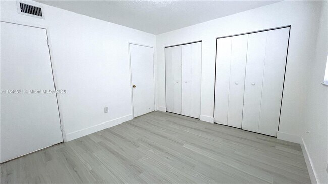 Building Photo - 14901 SW 80th St