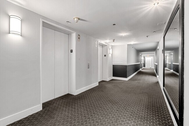 Building Photo - 15 N Beacon St