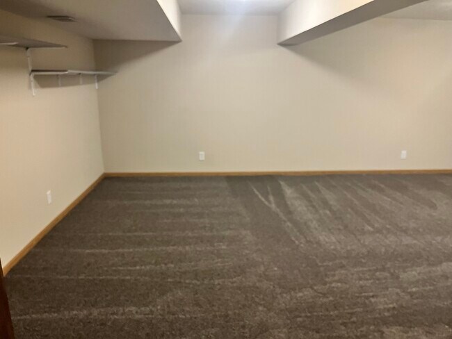 Building Photo - 13803 Greenfield Rd