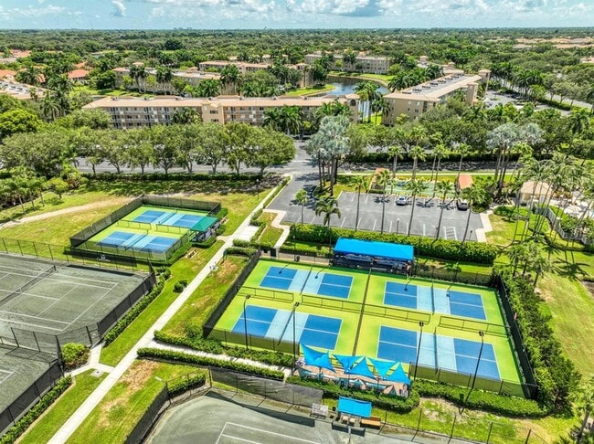 Building Photo - 12547 Imperial Isle Dr