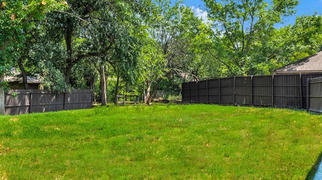 Building Photo - 1202 Quail Hollow Dr