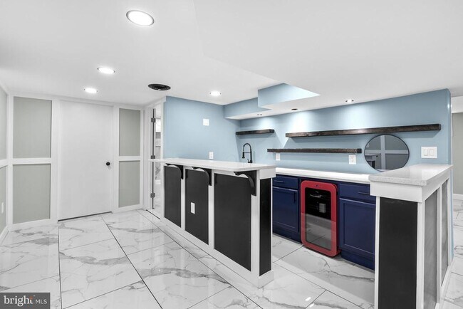 Building Photo - 3887 Shadywood Dr
