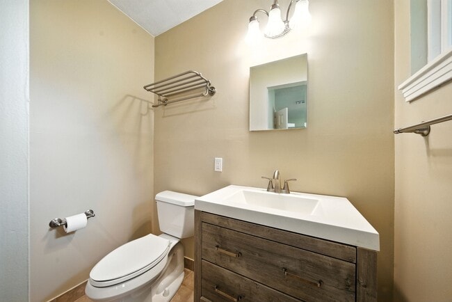 Building Photo - 1714 Parana Dr