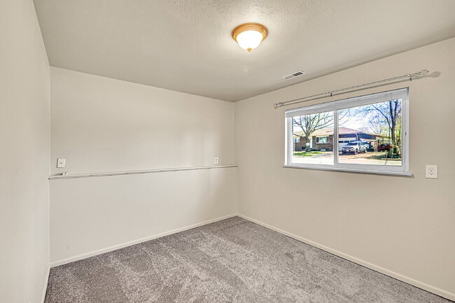 Building Photo - $2,495.00 - 4 Beds 2 Baths, Single Family ...