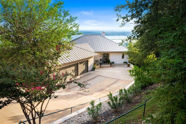 Building Photo - 6717 Mountain Trail
