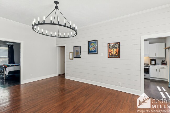 Building Photo - EXTRAORDINARY historic rental opportunity ...