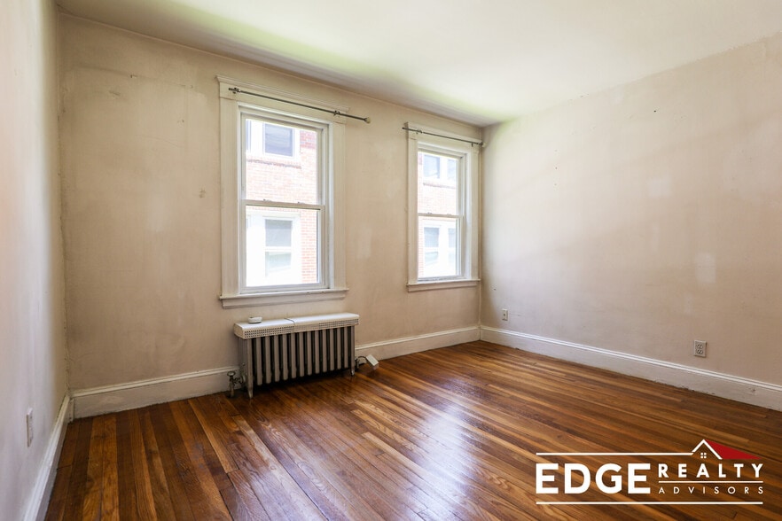 Building Photo - 86 Colborne Rd