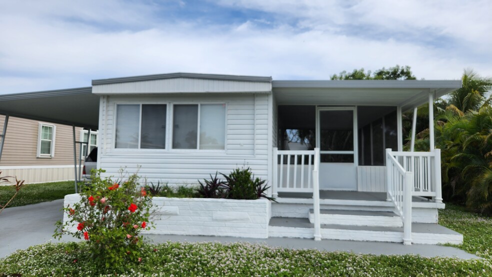 Building Photo - 2050 SW 83rd Ter