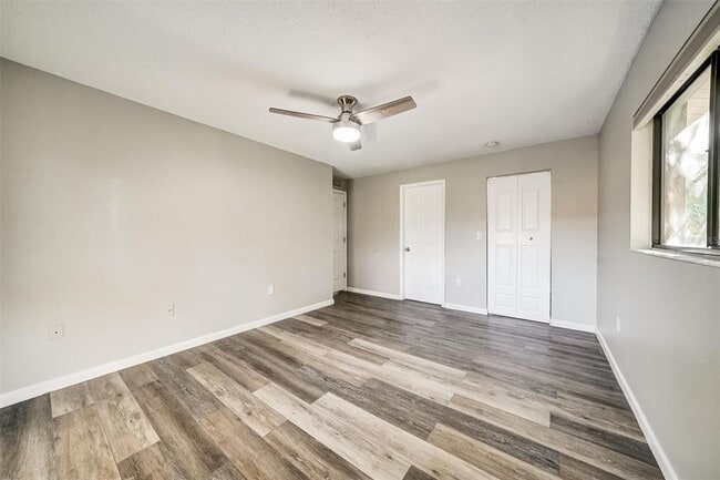 Building Photo - 5729 Baywater Dr