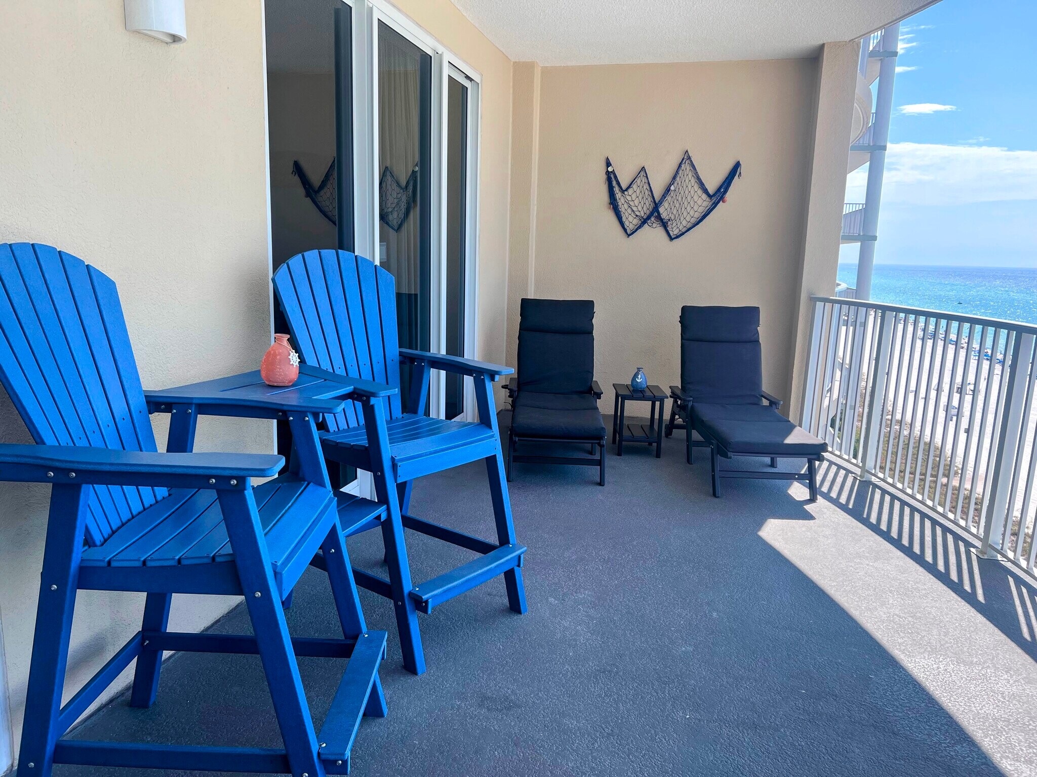 Soak up the sun on the balcony - 10625 Front Beach Rd