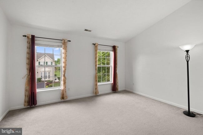 Building Photo - 103 Leeds Creek Cir