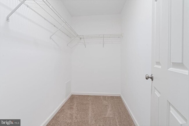 Building Photo - 7022 Dasher Farm Ct