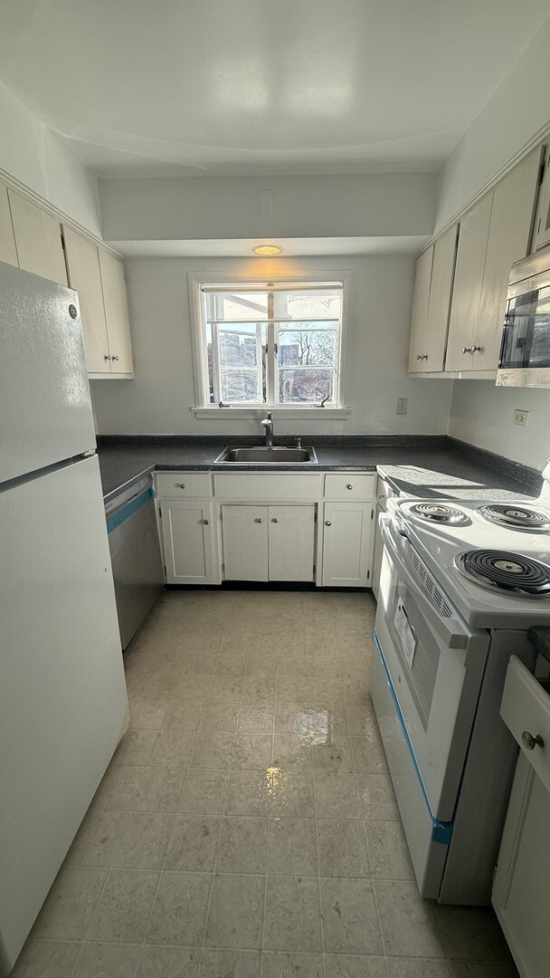 Building Photo - 1923 Sherman Ave