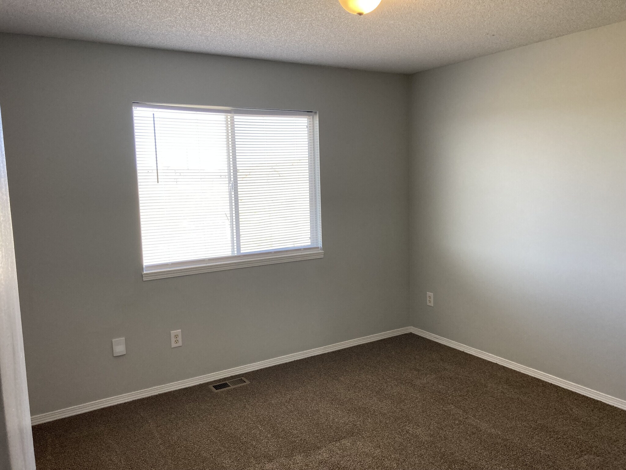 Building Photo - 9934 E Kinkaid Cir