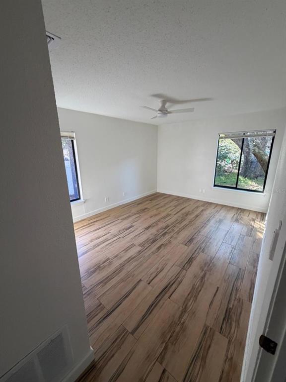 Building Photo - 933 Woodland Dr