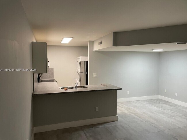 Building Photo - 15354 SW 72nd St