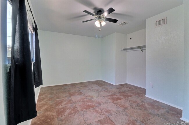 Building Photo - 11025 White Sands St