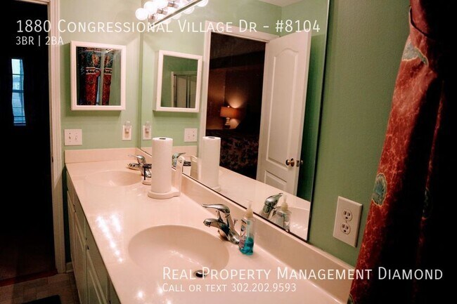 Building Photo - 1880 Congressional Village Dr