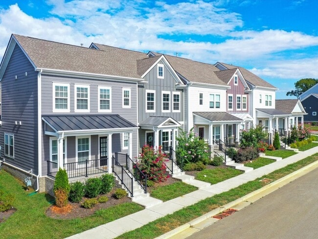 Building Photo - 3254 Tasker Dr