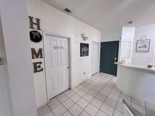 Building Photo - 8439 Crystal Cove Loop