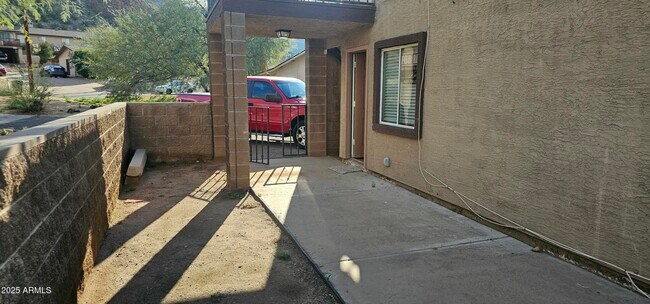 Building Photo - 1551 E Christy Dr