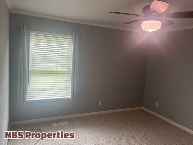 Building Photo - 7404 Foxglove Ln