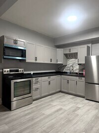 Building Photo - 1415-1417 Warren Street