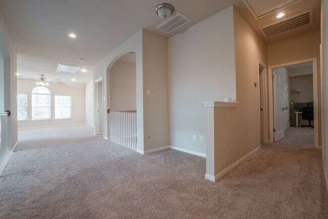 Building Photo - 917 Cavalry Ride Trail