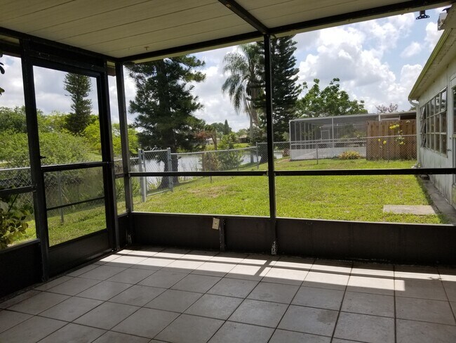 Building Photo - CANAL FRONTAGE / FISH FROM YOUR DOCK