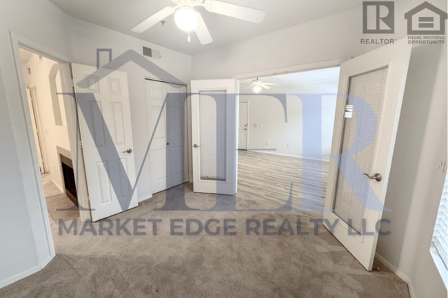 Building Photo - 2Bed/1Bath Apt at Thompson Peak/Frank Lloyd Wright! Ready for Immediate Move-In!