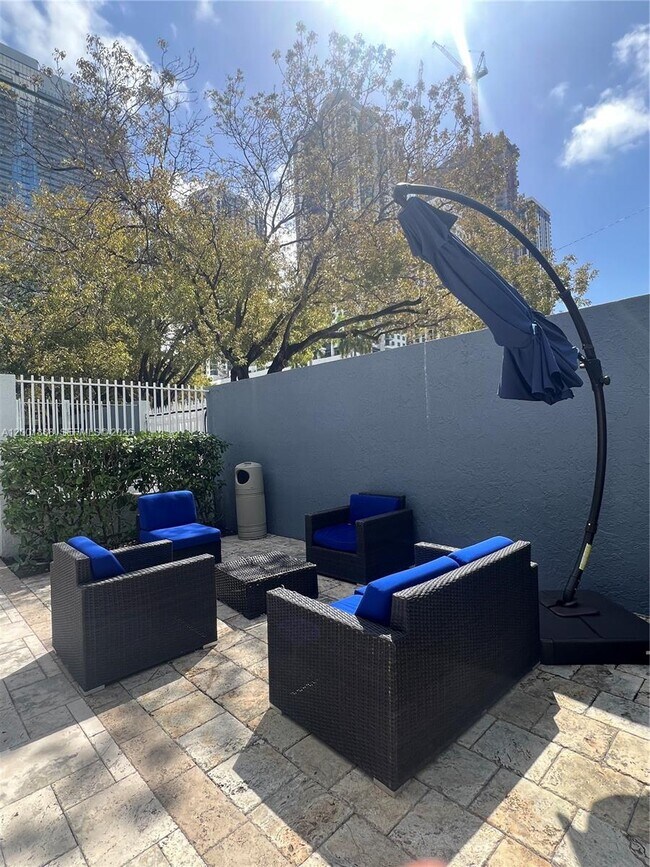 Building Photo - 850 N Miami Ave