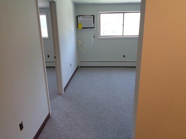 Building Photo - 43 White St
