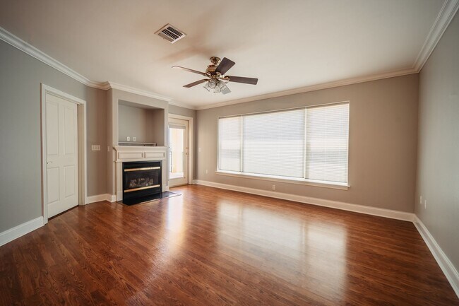 Building Photo - Harbor Crest condo for rent