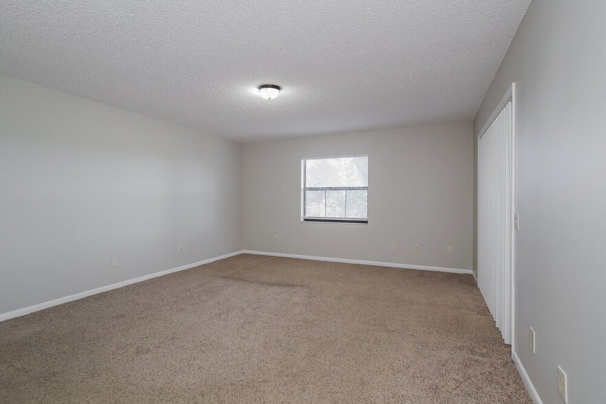 Building Photo - 104 Lake Daisy Terrace