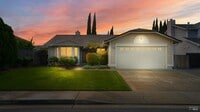 Building Photo - Super Cute with Lots to Offer!